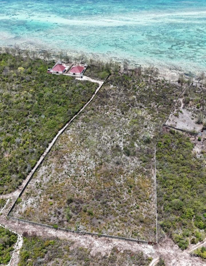 Cliff-Front Plot for Sale in Pongwe - 3