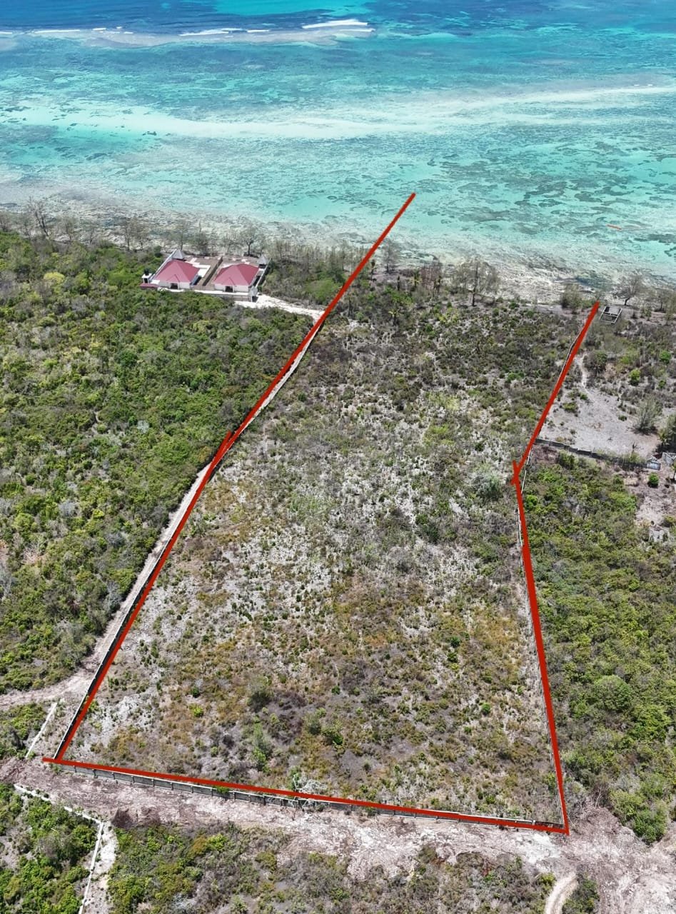 Cliff-Front Plot for Sale in Pongwe - 2